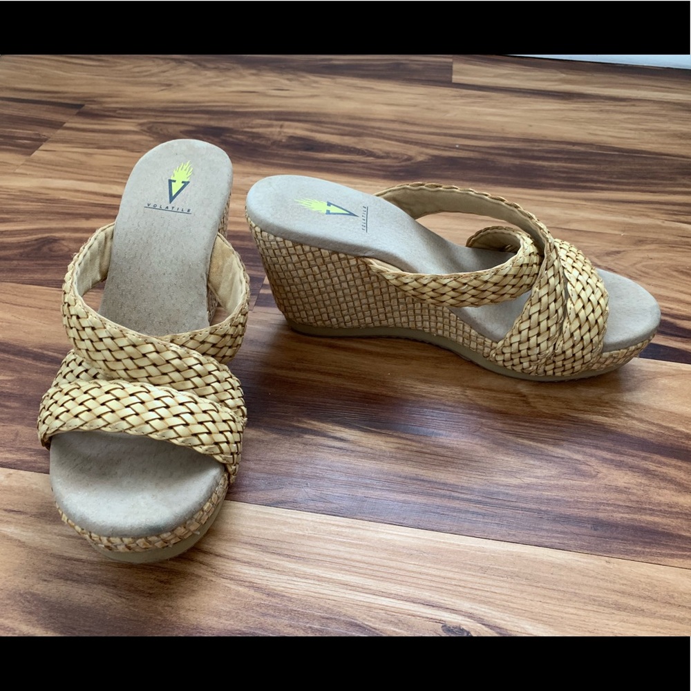 Volatile wedge sandals